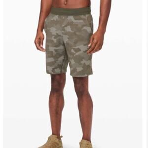 Lululemon Athletica T.H.E. Short 9" Linerless shorts dark olive camo - M